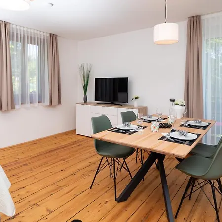 Kreuzwirt Am Rosenberg Appartement *